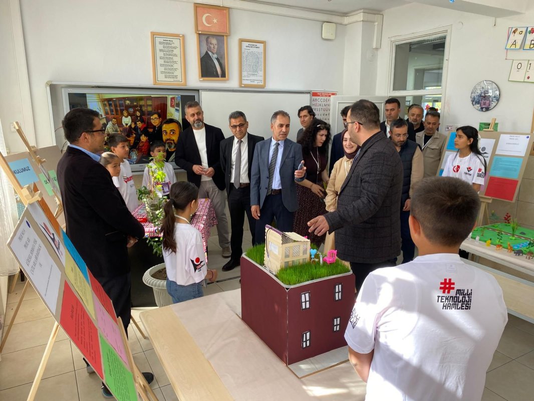 HORTU İLK-ORTAOKULU’NDA TÜBİTAK 4006 BİLİM FUARI DÜZENLENDİ